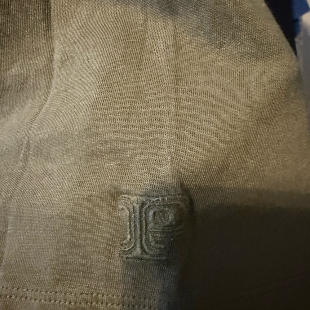 PINK Victoria's Secret Dark Olive Tee slight crop - Picture 2 of 4